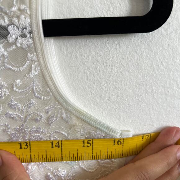 SOLD OUTTT - Picture 6 of 6